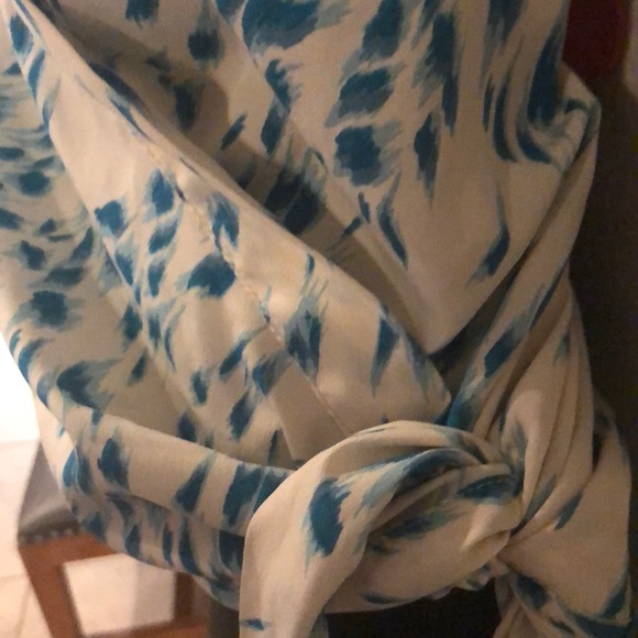 ❤️ 2/$20 Banana Republic SOLD - Picture 4 of 7